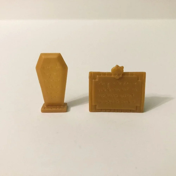Monster High School Playset Gold Trophies Awards Casketball  Gold Wand - Picture 2 of 14